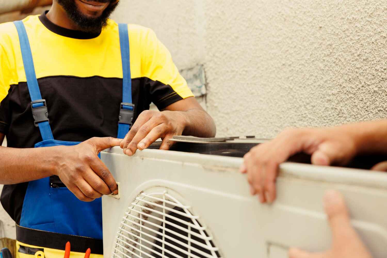 HVAC air duct cleaning in Cedar Bluff, VA